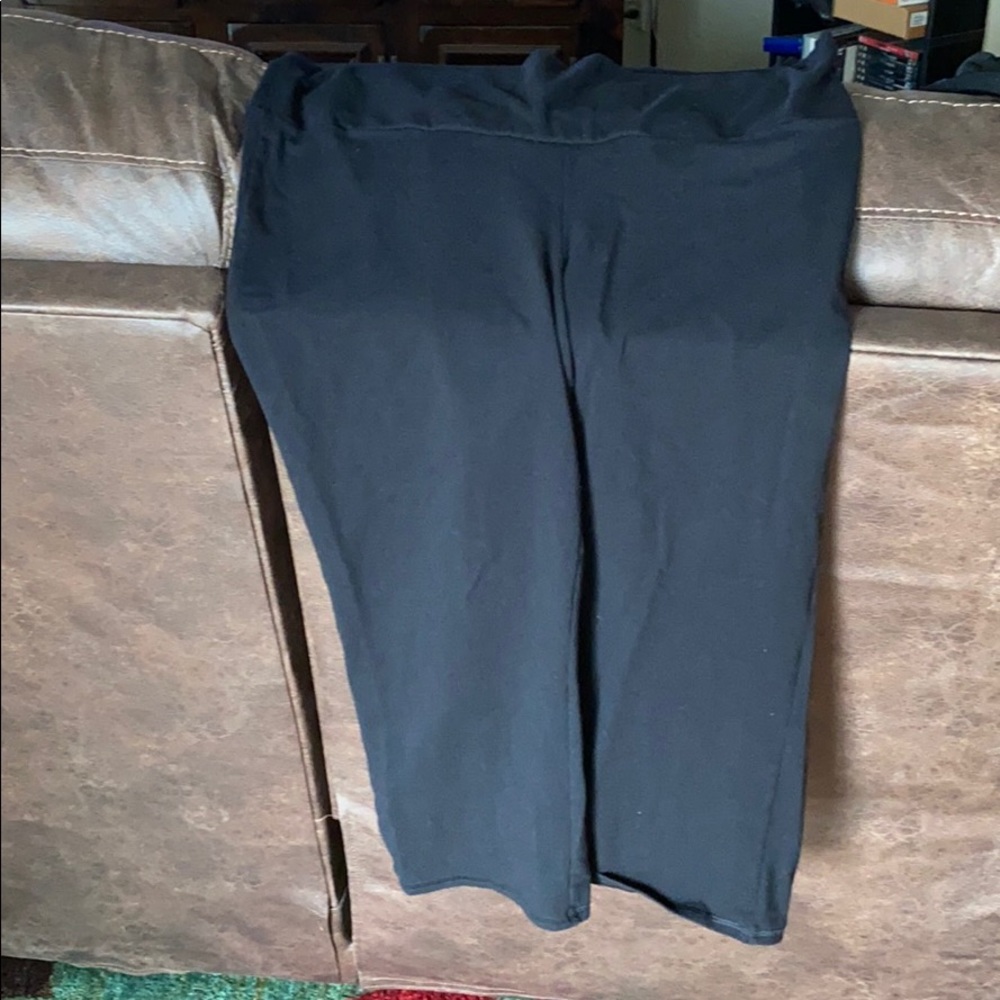 Capri maternity sweats